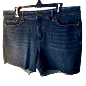 Sofia Jeans by Sofia Vergara Lila jean shorts Size 14